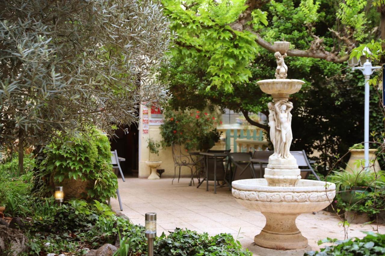 Les Jardins Du Patriarche Hotel Agde Bagian luar foto