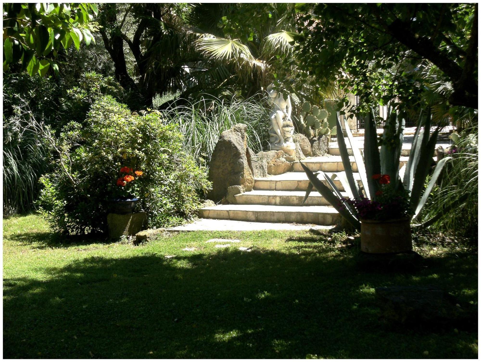 Les Jardins Du Patriarche Hotel Agde Bagian luar foto